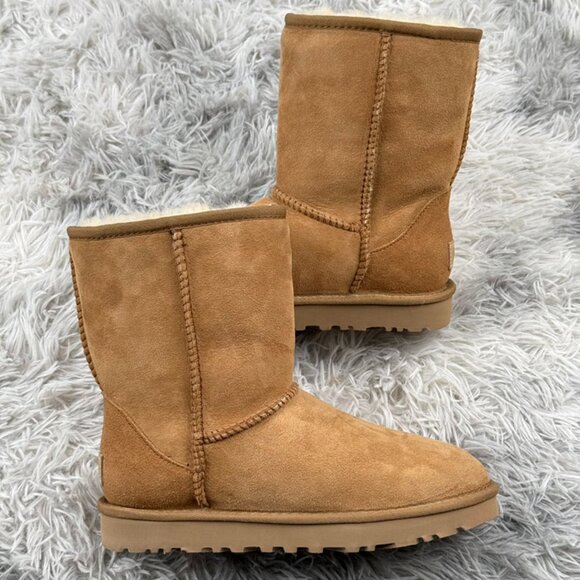 UGG Fur And Leather Snow Boots - Picture 1 of 9